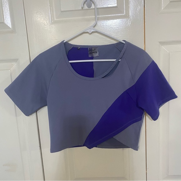 Gymshark Tops - Gymshark Cropped T-Shirt XL *READ DESCRIPTION*